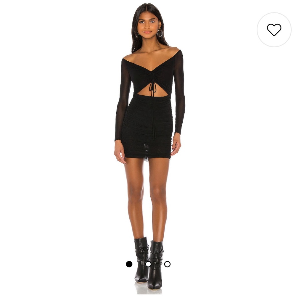 Eclair Dress in Black
h:ours